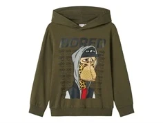 Name It dusty olive sweatshirt med hætte og Bored of Directors print
